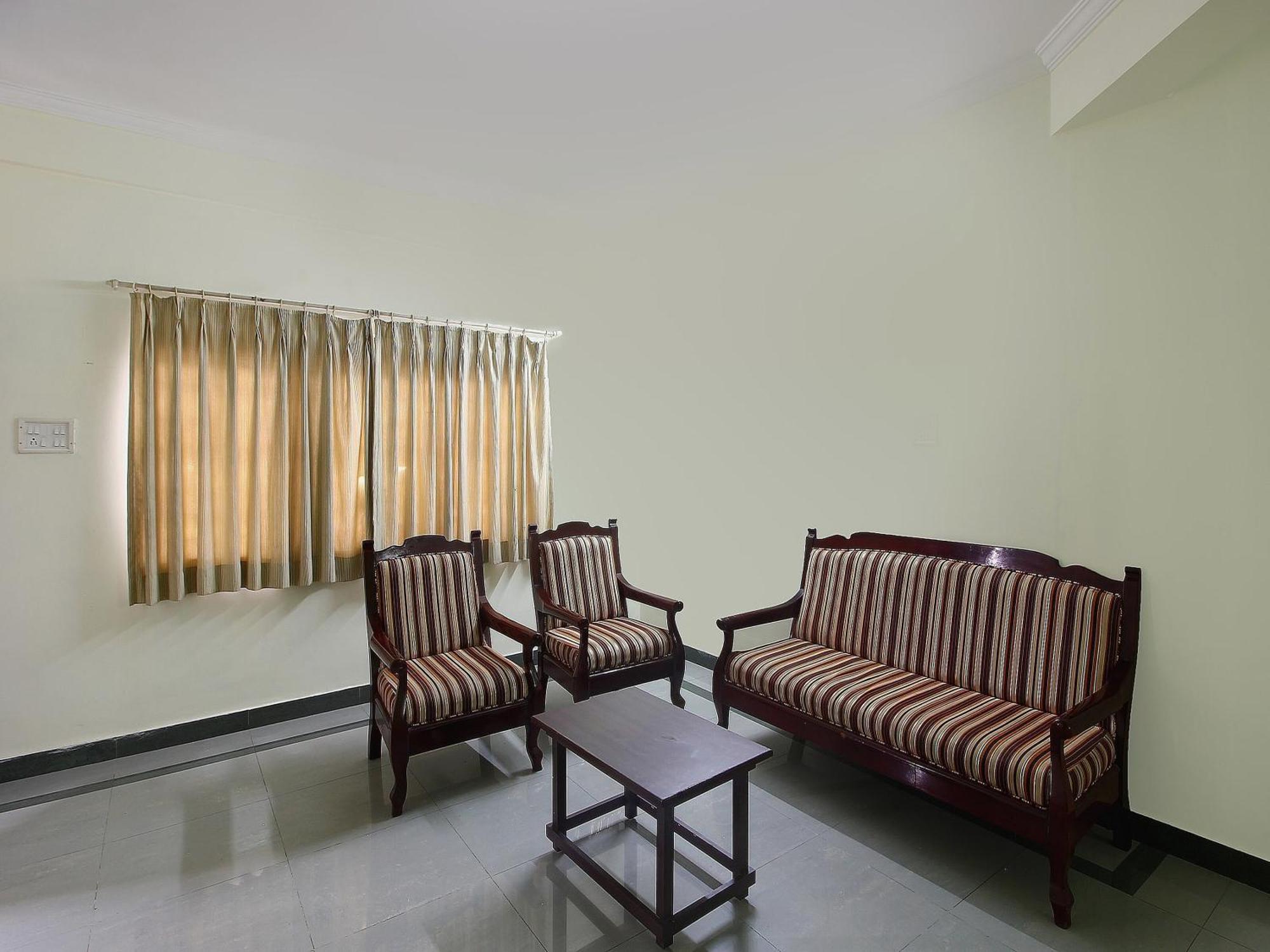 Super Collection O Begumpet Formerly Alpine Glow Sunrise Hyderabad Exterior foto